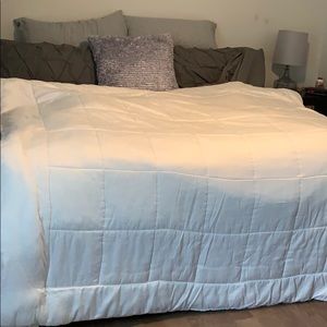 White conforter
